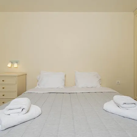 Andromeda House * Pefkochori